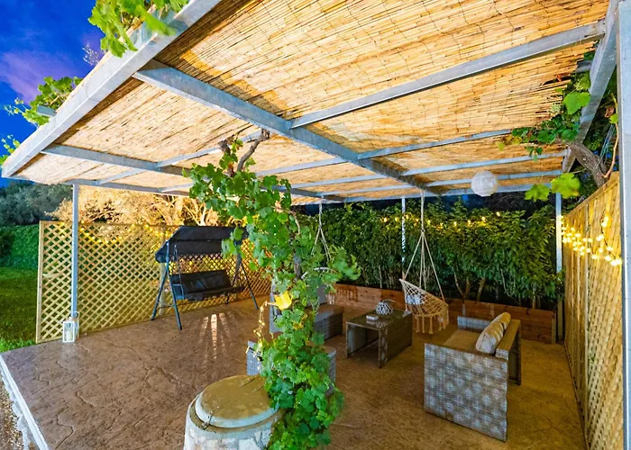 Niki B * Lefkada City