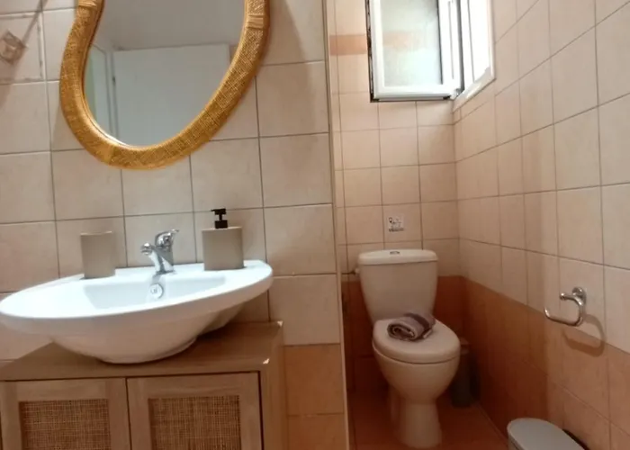 Niki B * Lefkada City