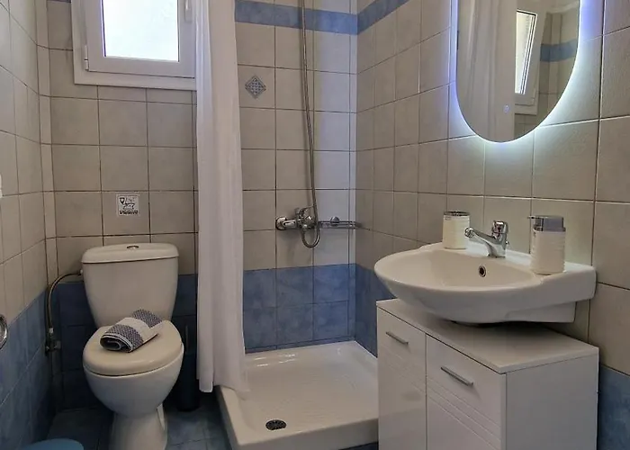 Niki B * Lefkada City